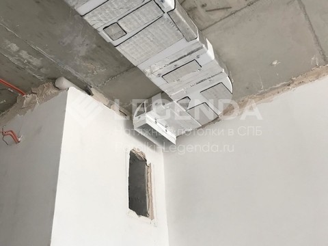 Натяжные потолки с обходом вытяжек