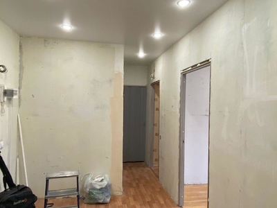 Белые-матовые натяжные потолки 33м² 