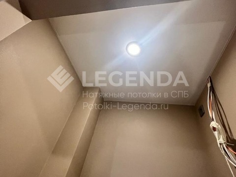 Натяжной потолок MSD Perfekt в гардероб