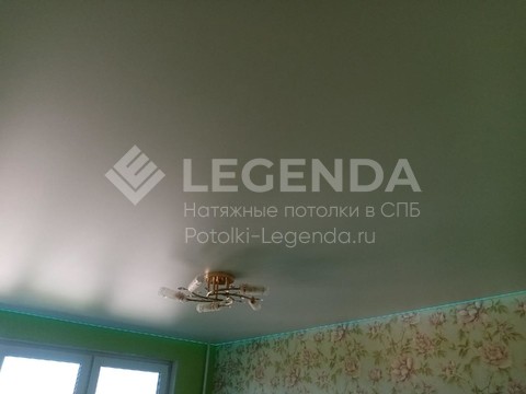 Контурный натяжной потолок с RGB-подсветкой